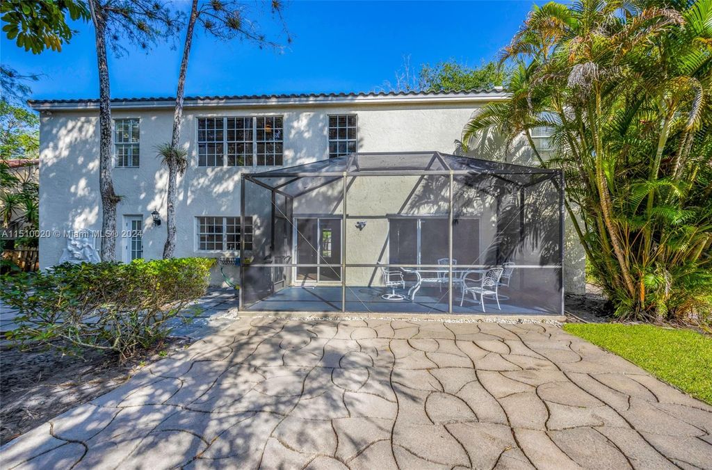 Photo of 7656 Parkview Way, Coral Springs, FL 33065 (MLS # A11510020)