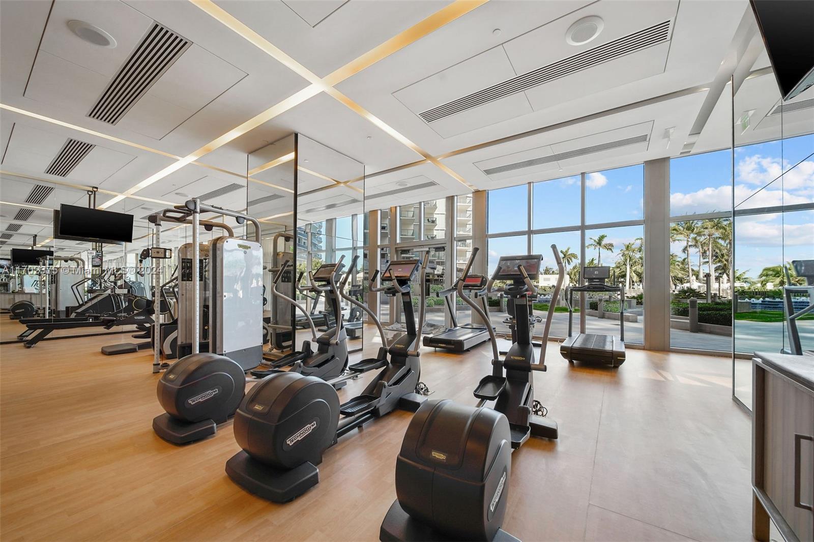 BAL HARBOUR NORTH SOUTH C - Residential
