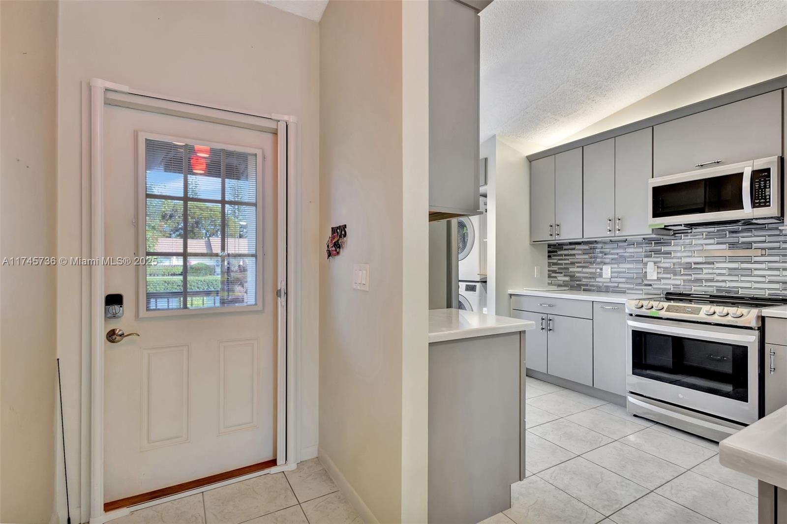 PINE RIDGE AT HAVERHILL C - Residential
