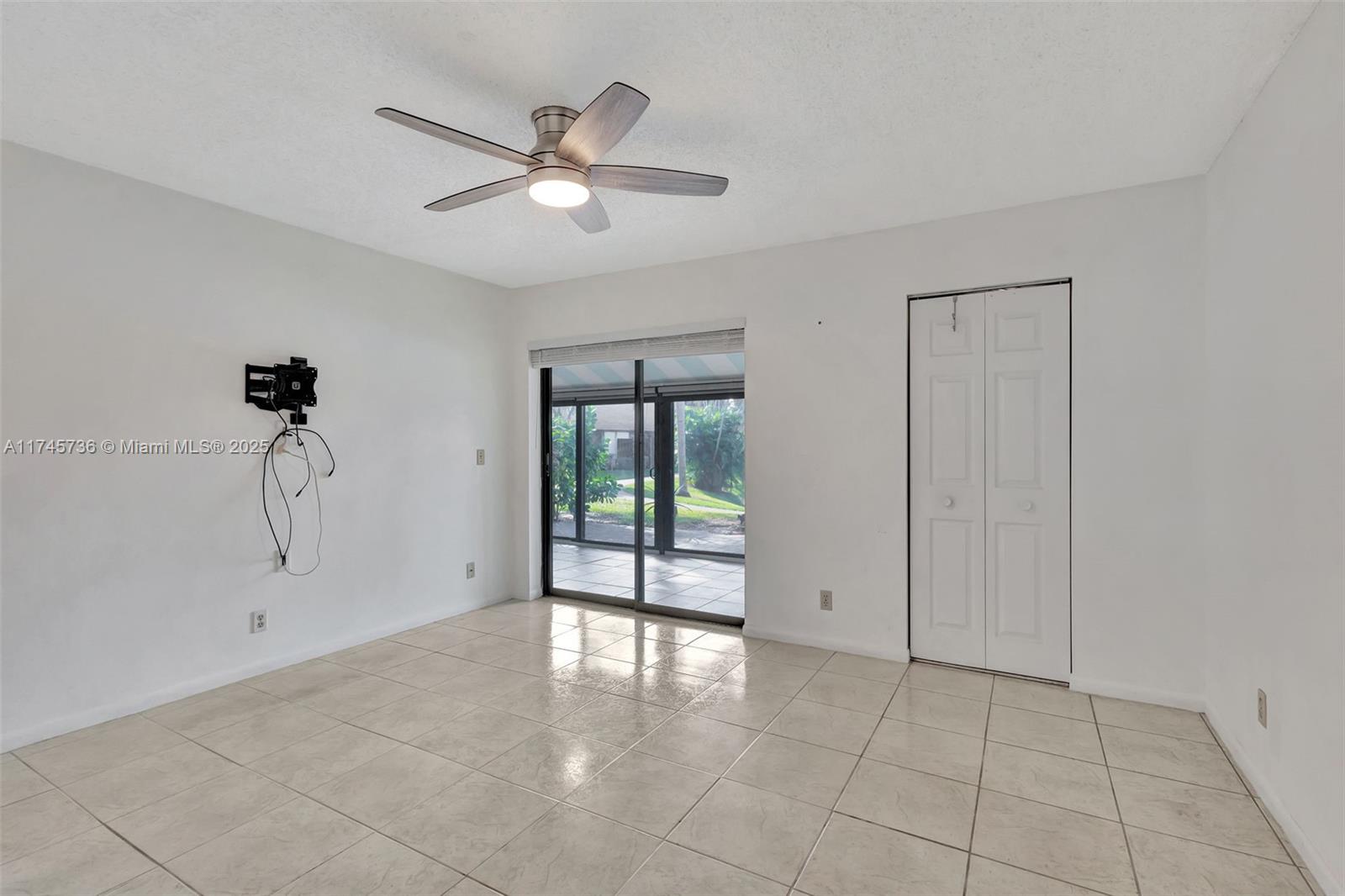 PINE RIDGE AT HAVERHILL C - Residential
