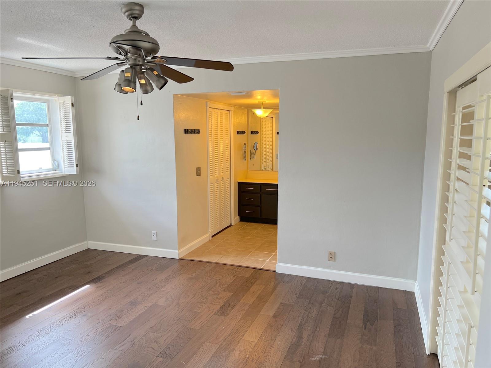 MIRROR LAKE ESTATES SEC F - Residential