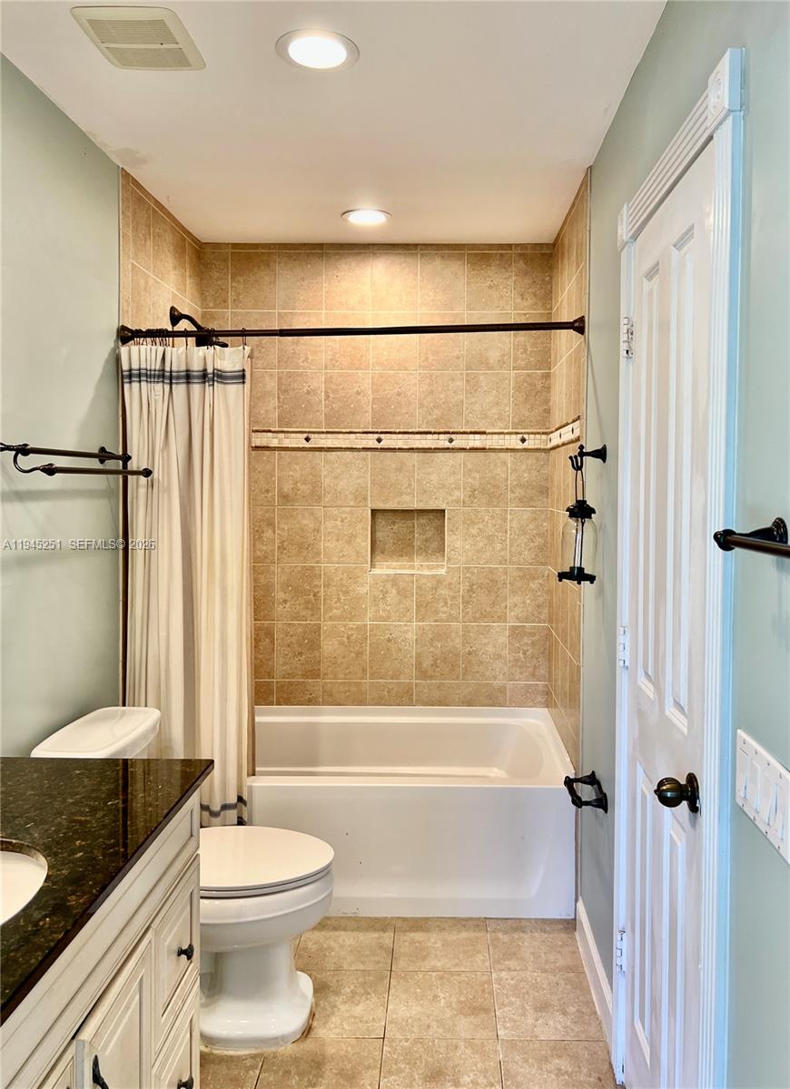 MIRROR LAKE ESTATES SEC F - Residential