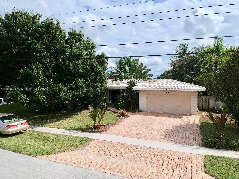 MIRROR LAKE ESTATES SEC F - Residential