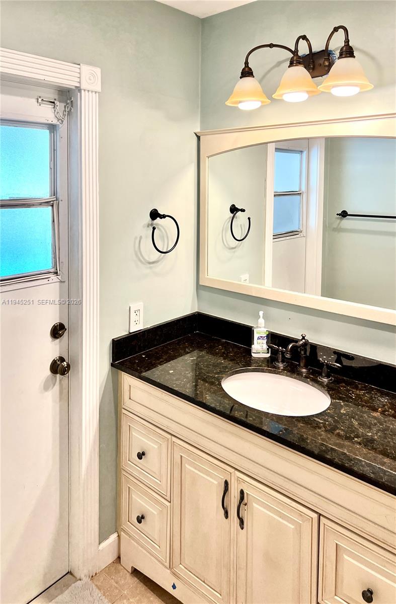 MIRROR LAKE ESTATES SEC F - Residential