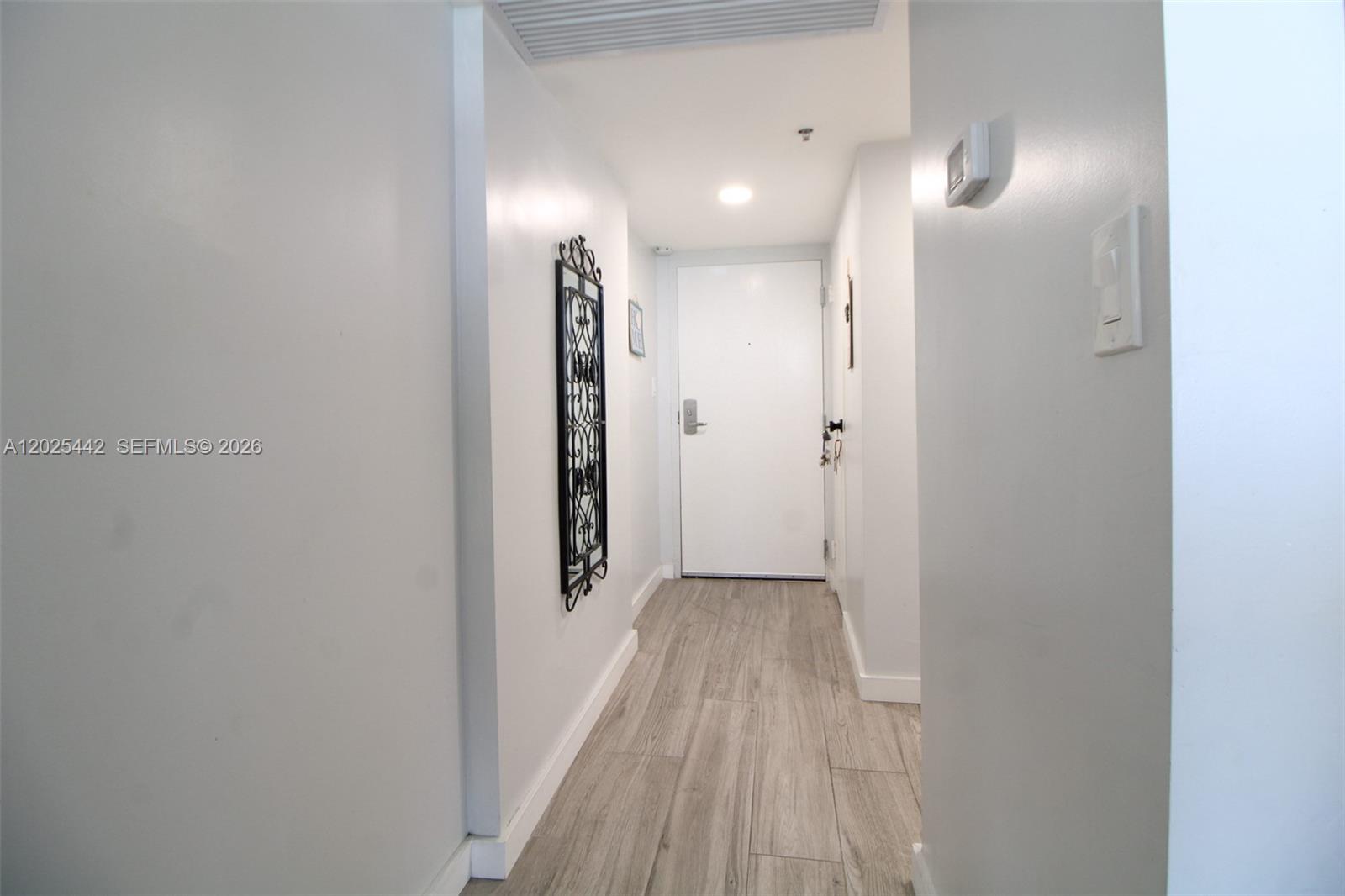 19201 Collins Ave 916