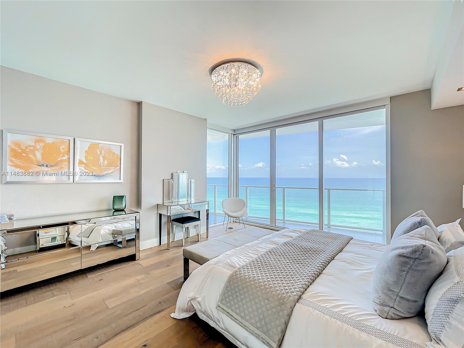 APOGEE BEACH CONDOMINIUM - Residential