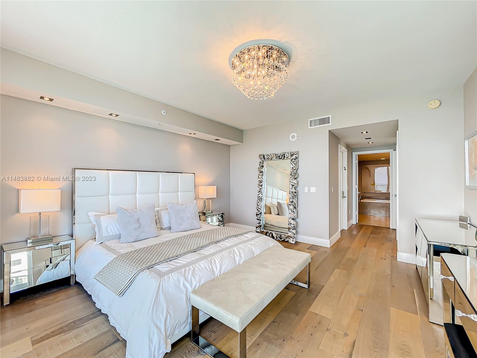 APOGEE BEACH CONDOMINIUM - Residential