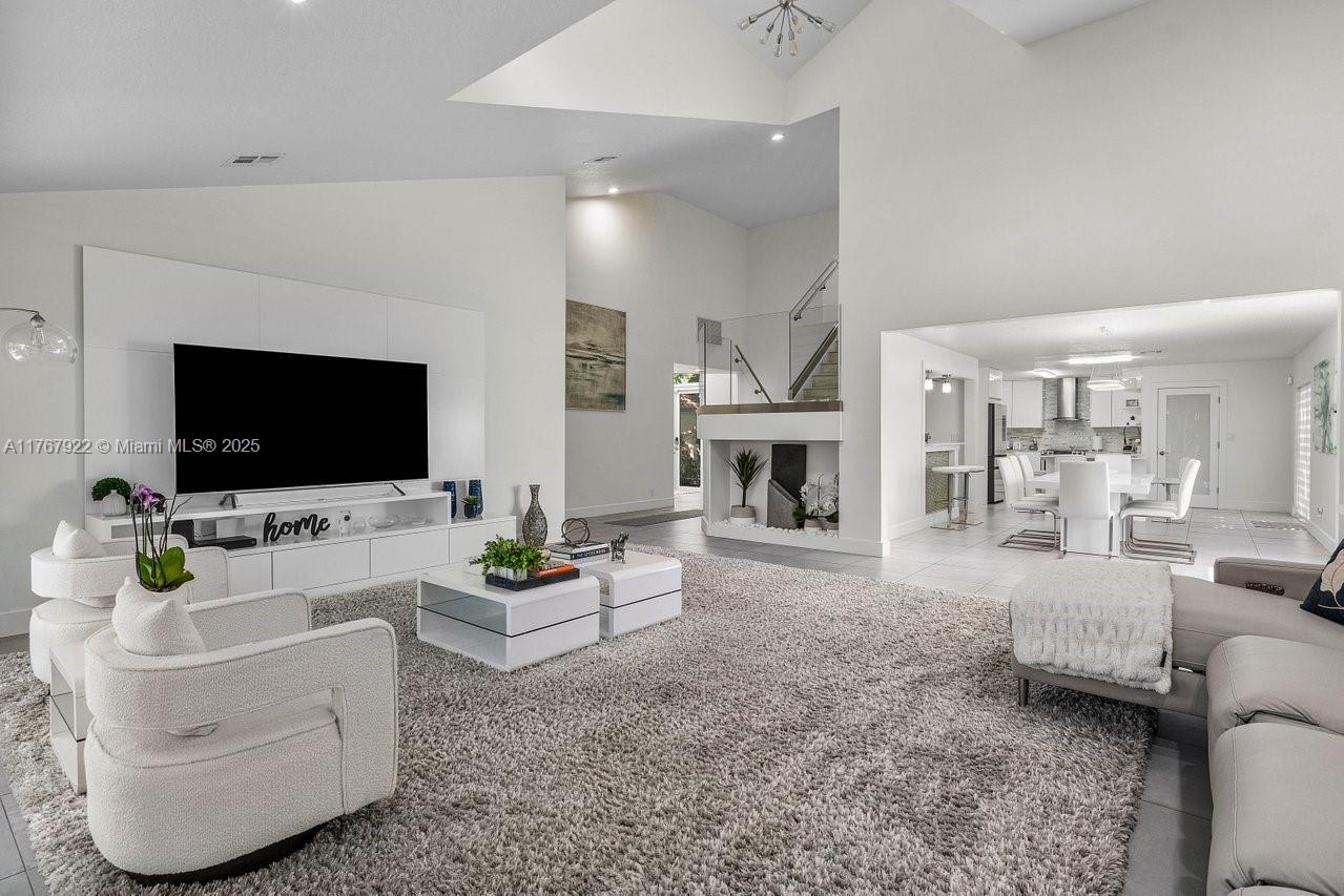 PALM-AIRE OAKS COURSE EST - Residential