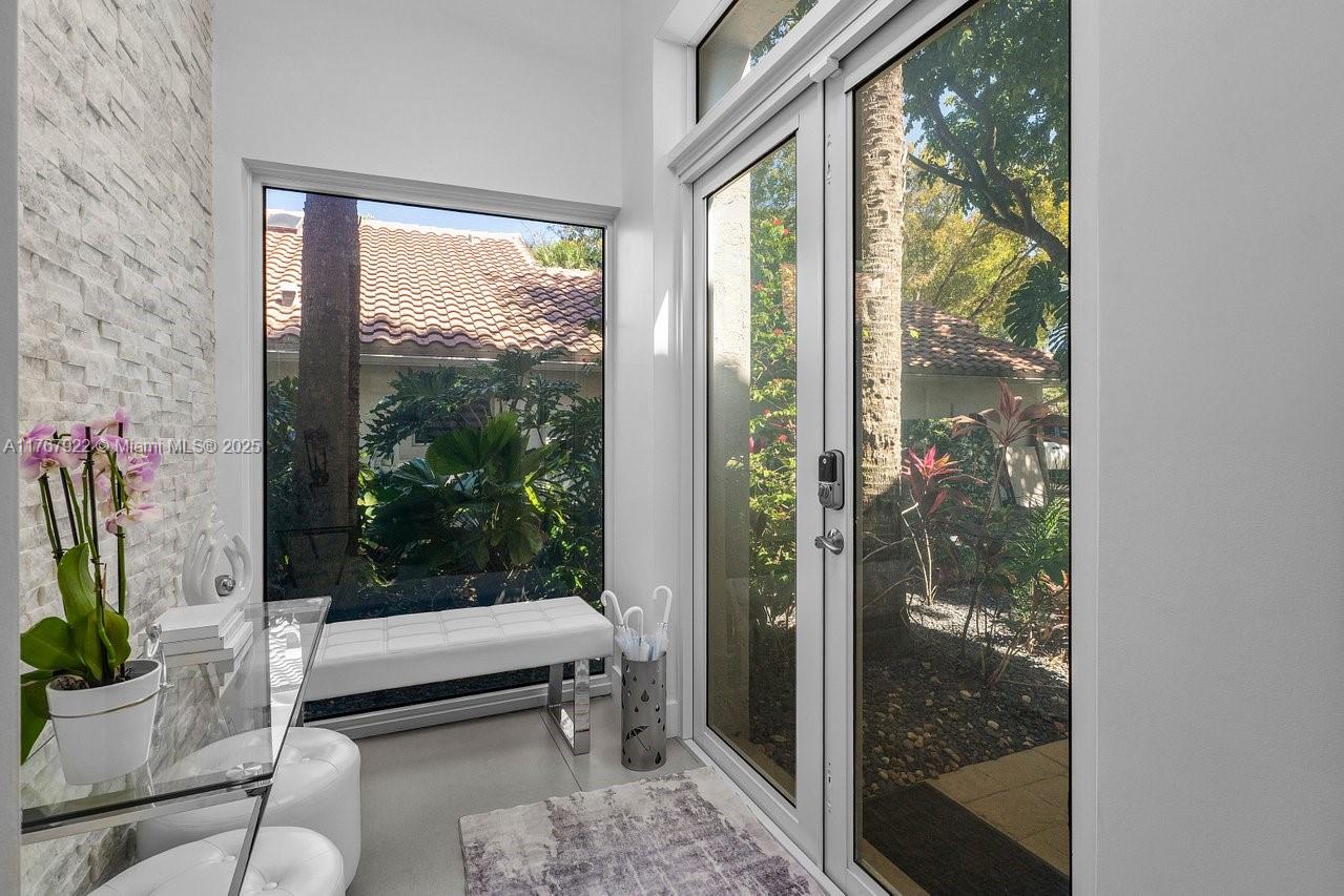 PALM-AIRE OAKS COURSE EST - Residential