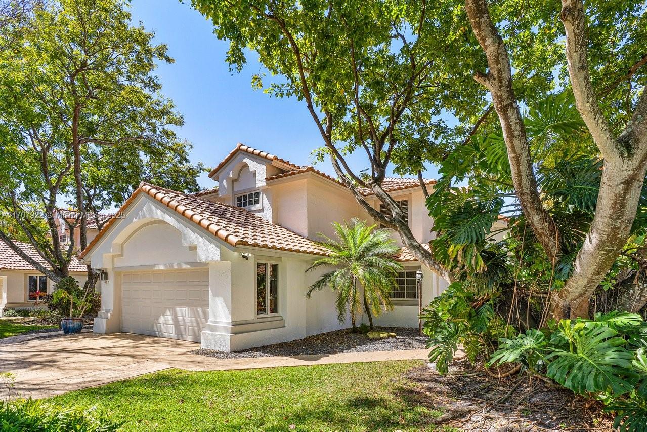 Property for Sale at 517 Misty Oaks Dr, Pompano Beach, Broward County, Florida - Bedrooms: 4 
Bathrooms: 4  - $962,000