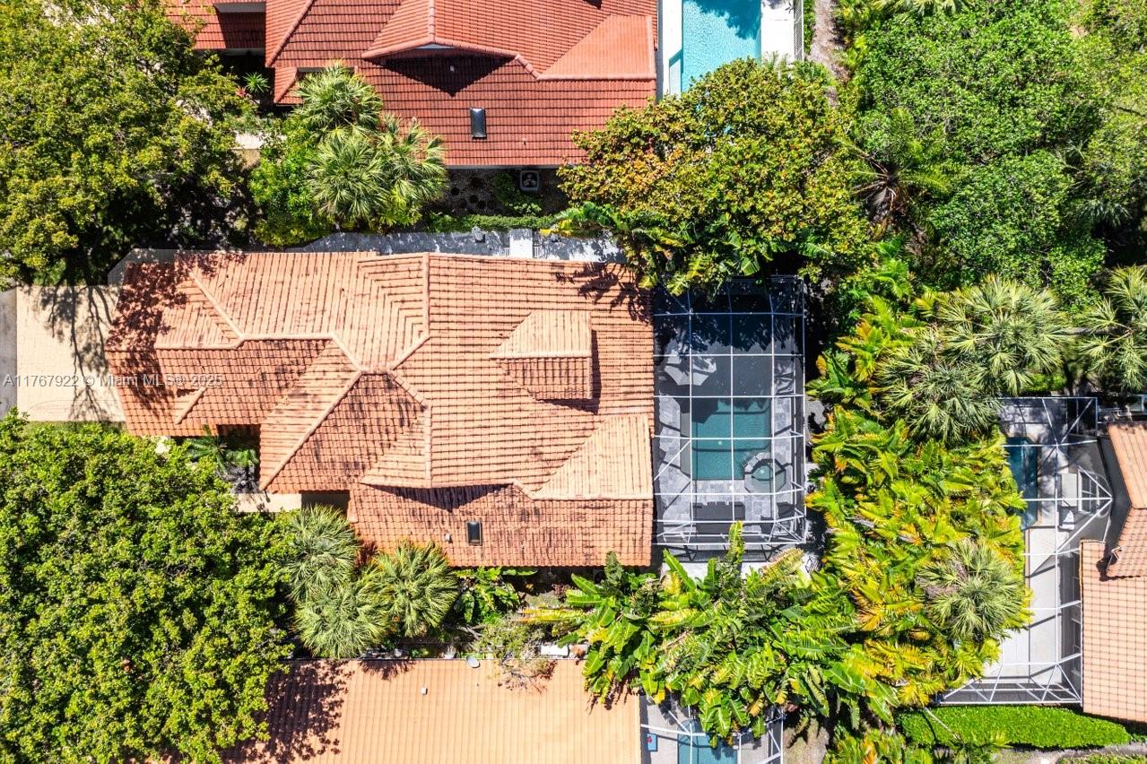 PALM-AIRE OAKS COURSE EST - Residential