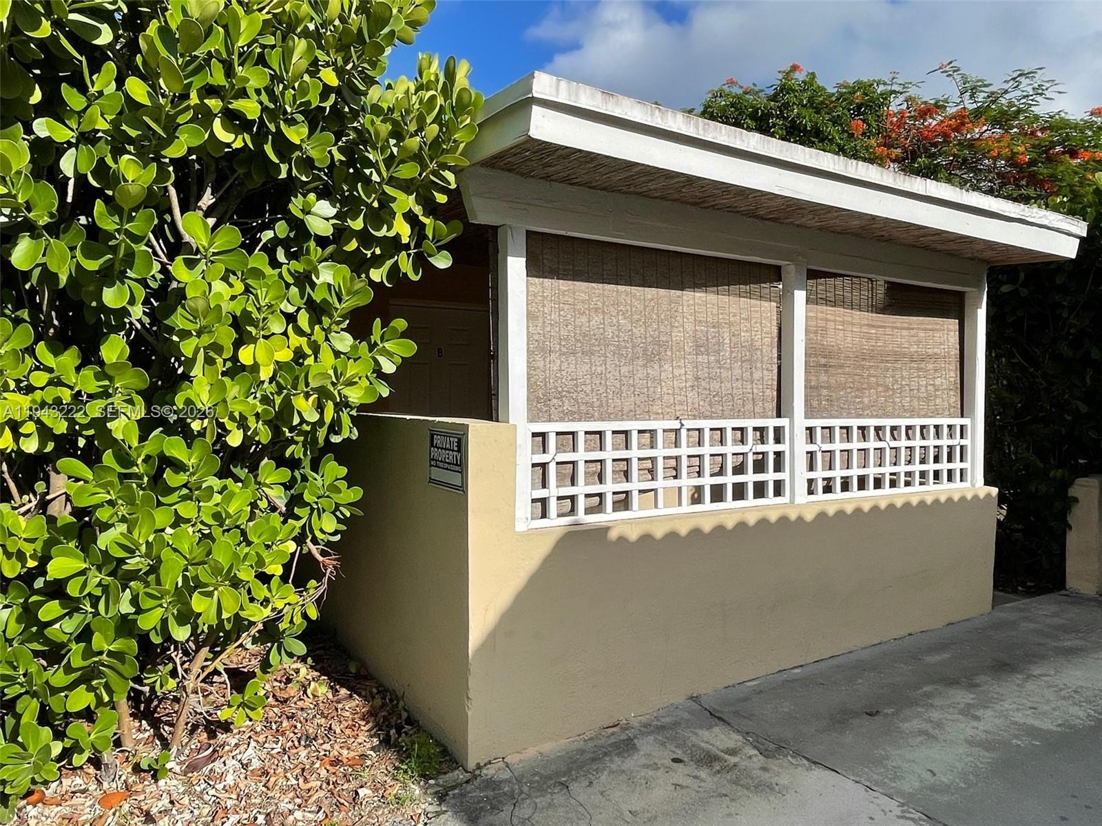 HOLLYWOOD - Residential Lease