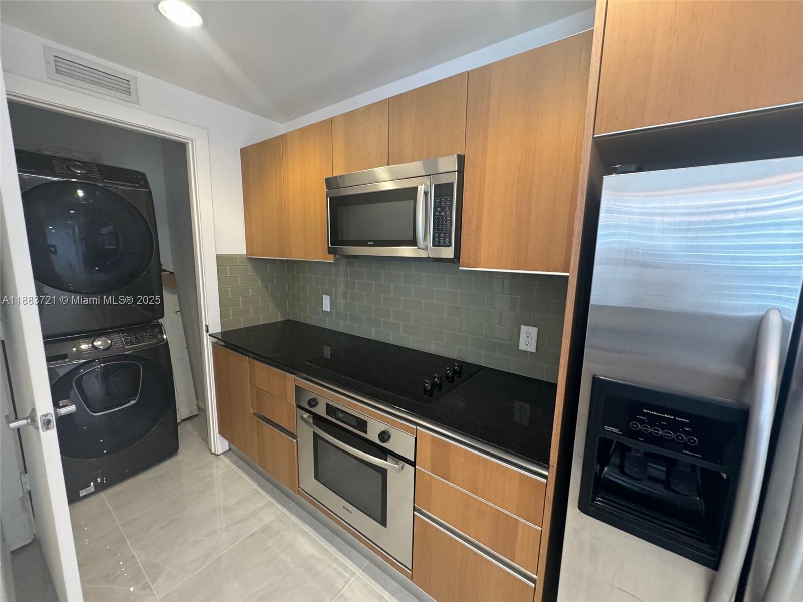 1060 BRICKELL CONDO - Residential Lease