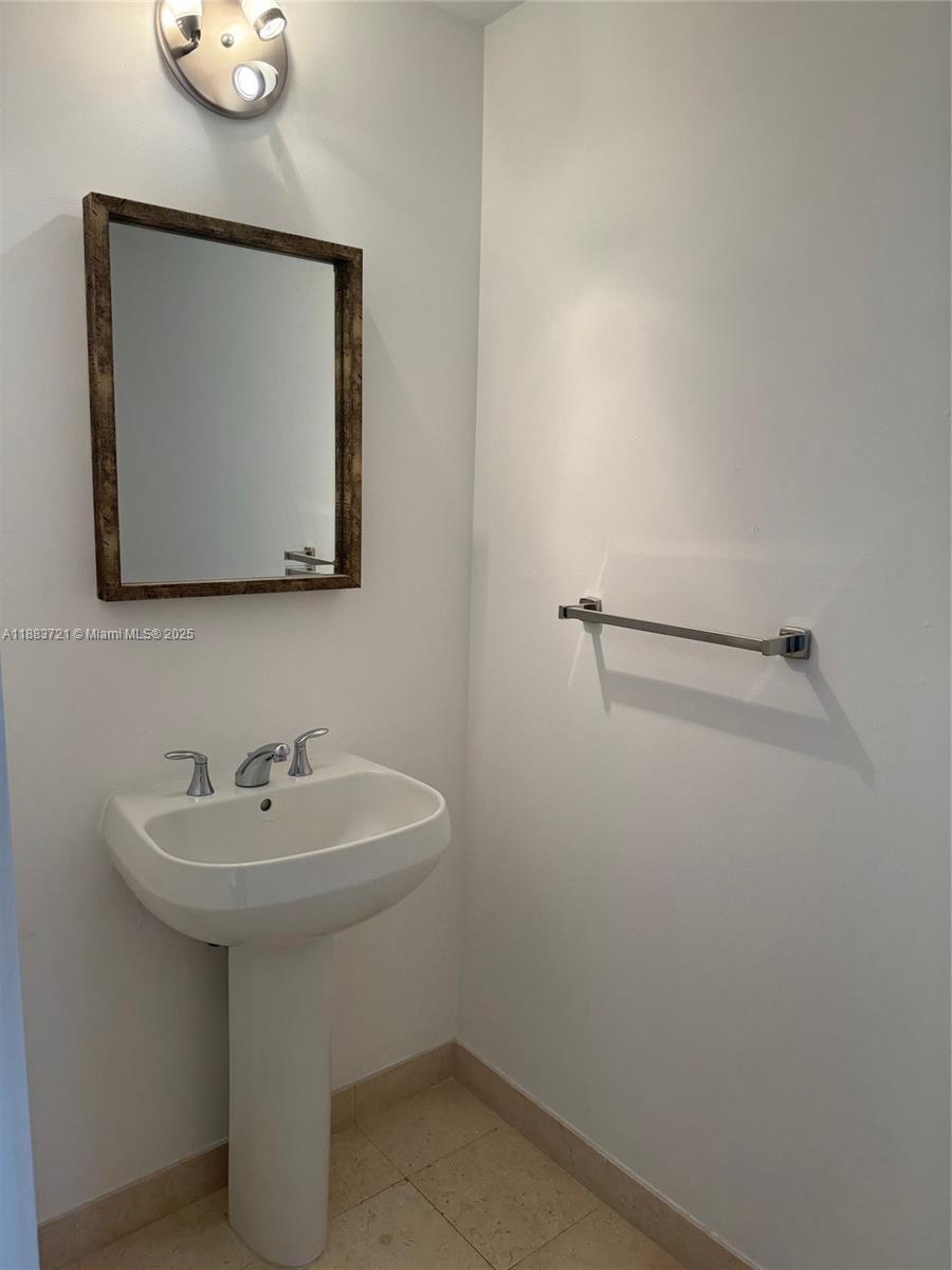 1060 BRICKELL CONDO - Residential Lease