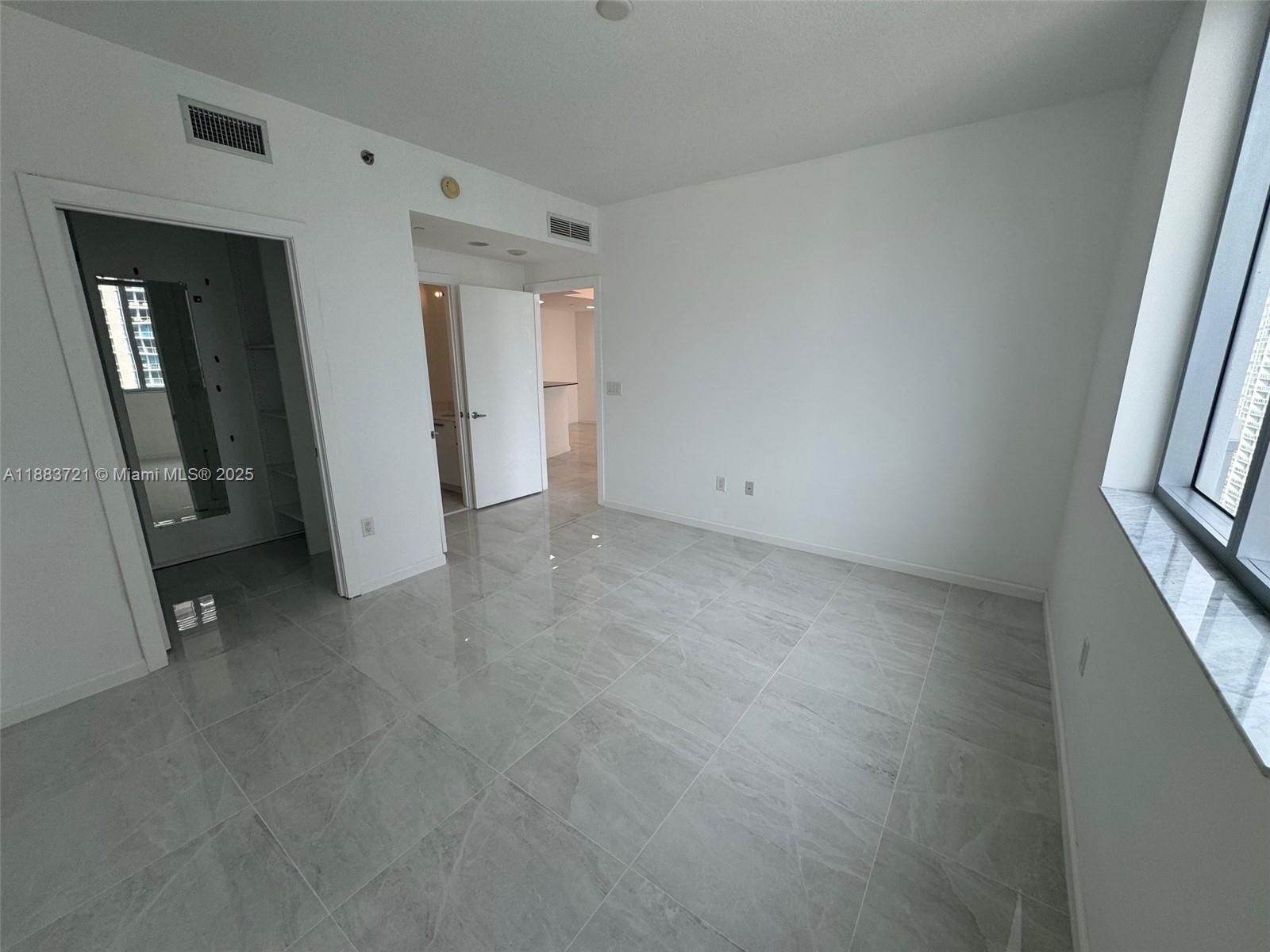 1060 BRICKELL CONDO - Residential Lease