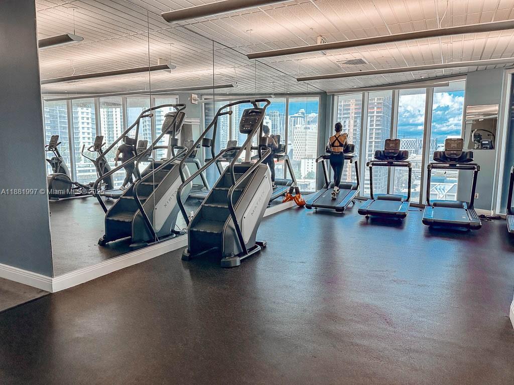 LATITUDE ON THE RIVER CON - Residential