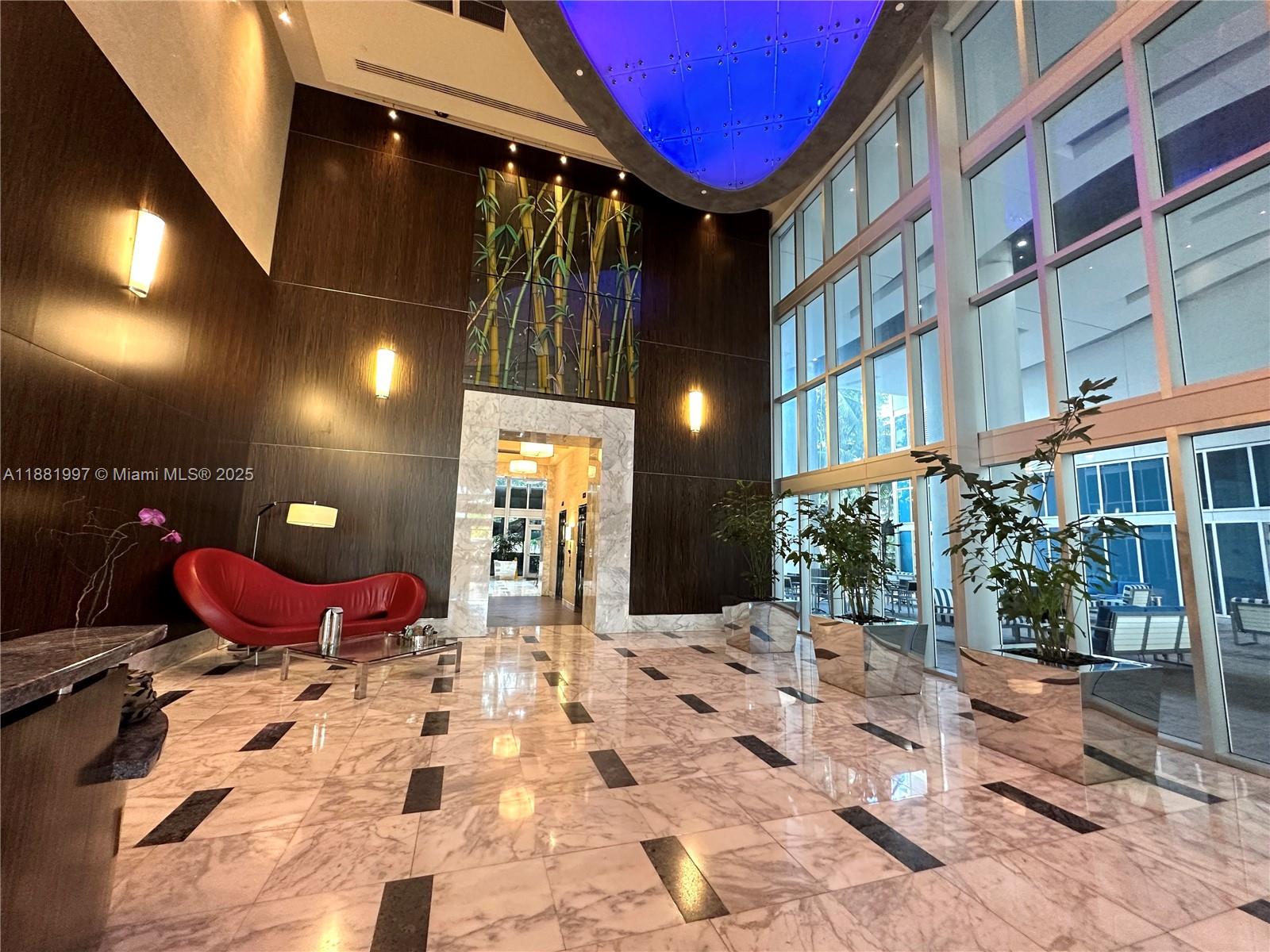 LATITUDE ON THE RIVER CON - Residential