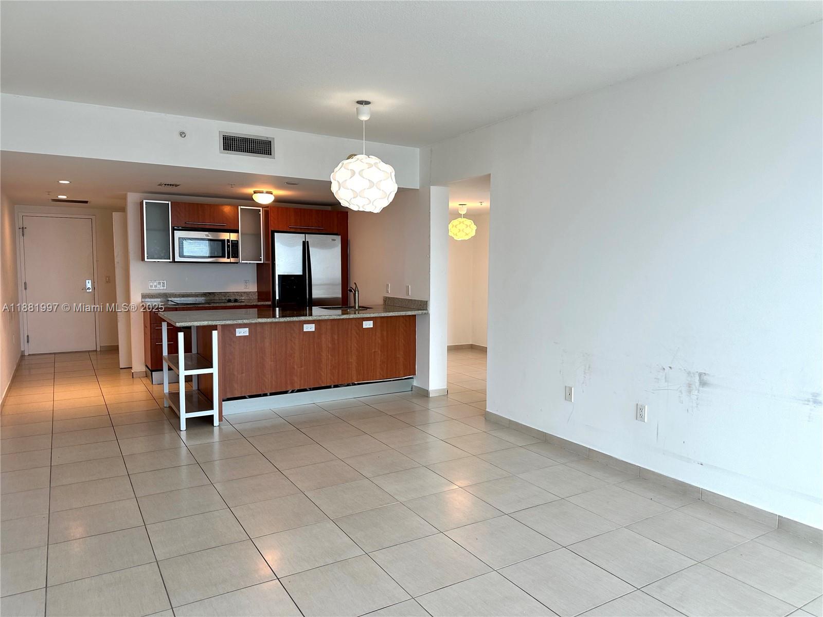 LATITUDE ON THE RIVER CON - Residential