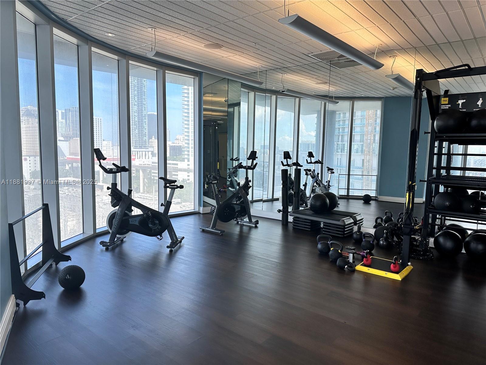 LATITUDE ON THE RIVER CON - Residential