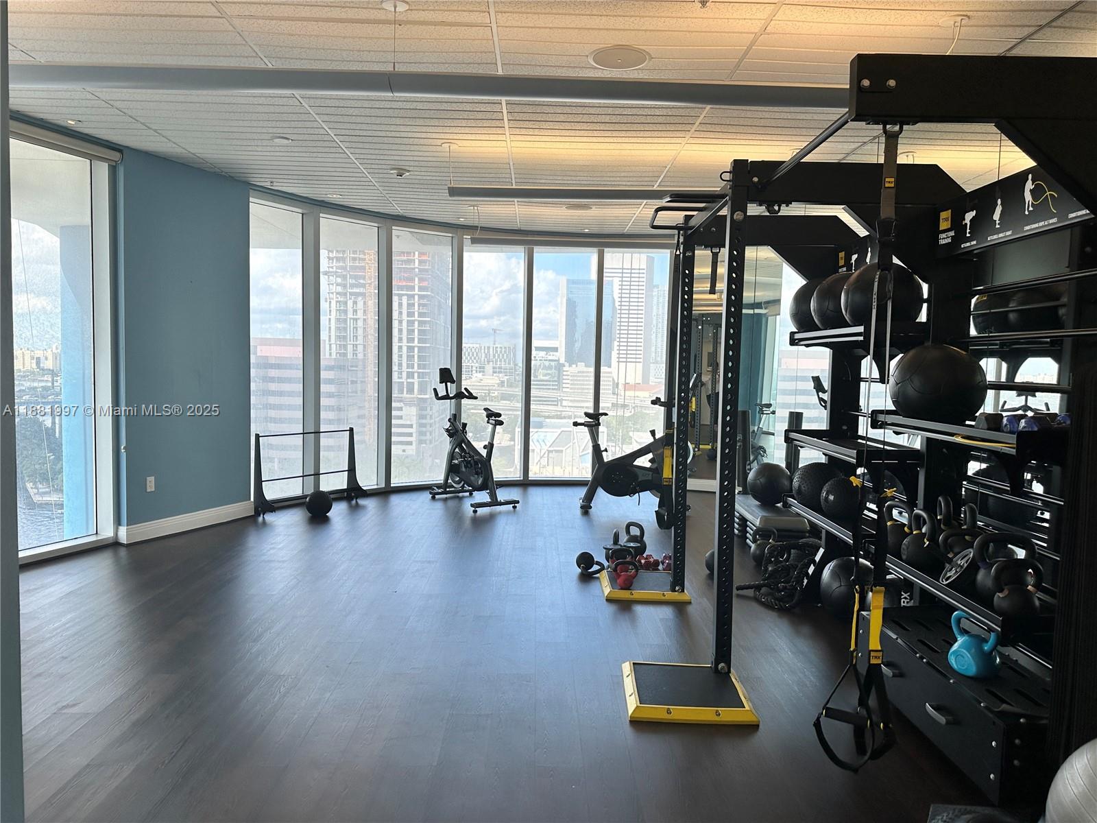 LATITUDE ON THE RIVER CON - Residential