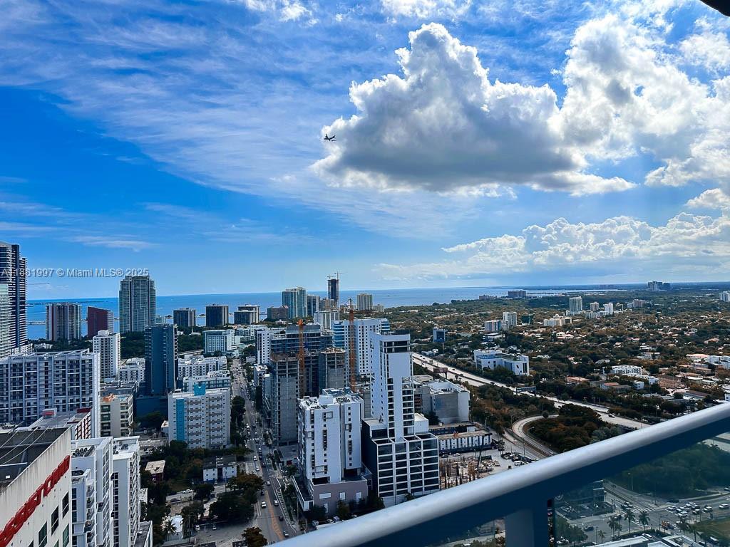 LATITUDE ON THE RIVER CON - Residential