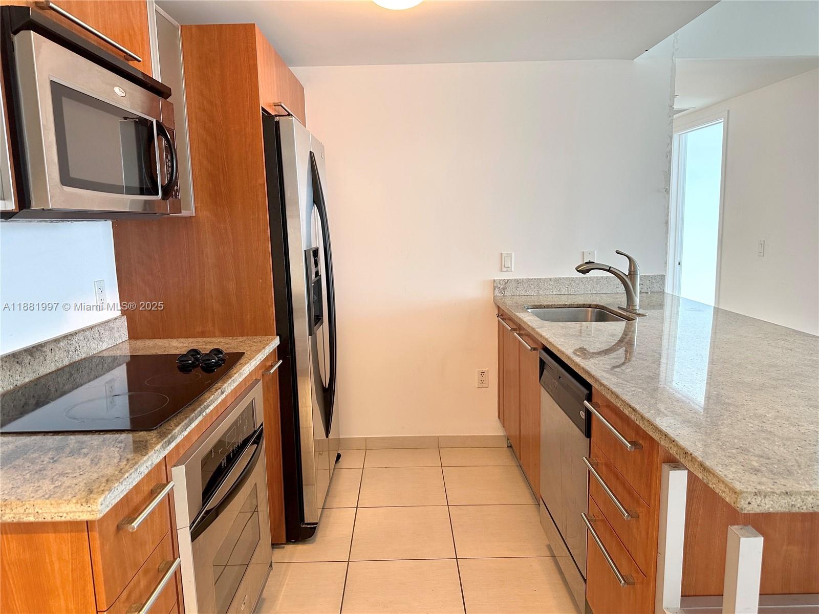 LATITUDE ON THE RIVER CON - Residential