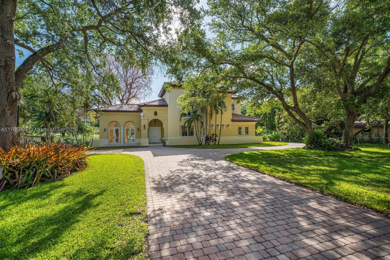 6075 SW 85th Ave