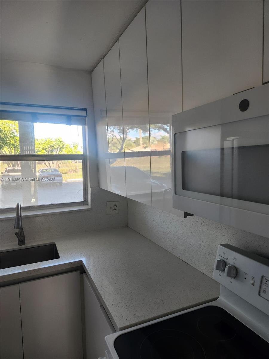 SUNRISE LAKES 51 CONDO - Residential Lease