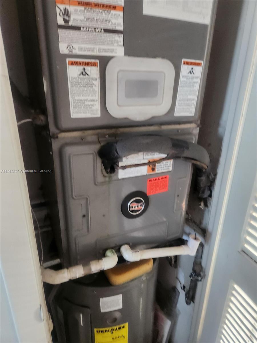 SUNRISE LAKES 51 CONDO - Residential Lease