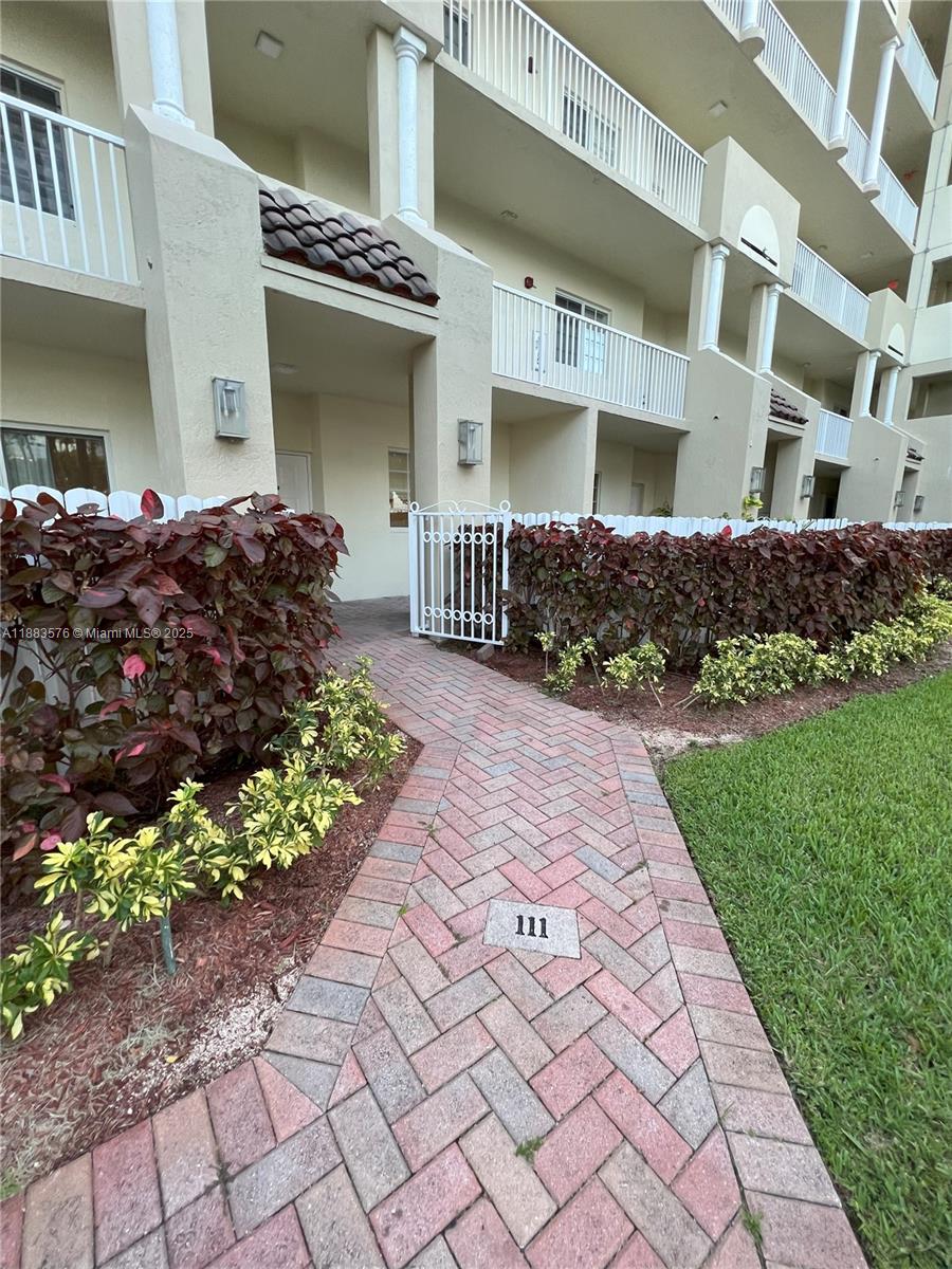 Beautiful first-floor condo in Doral Isles featuring 3 spacious bedrooms and 2 bathrooms, this residence is designed with functionality and elegance in mind. The master suite boasts a huge walk-in closet, providing ample storage and a true retreat feel. Step outside to your private porch and take in the serene lake view, ideal for relaxing mornings or peaceful evenings.
As part of the sought-after Doral Isles community, you’ll enjoy world-class amenities including a state-of-the-art fitness center, resort-style pools, clubhouse, tennis courts, and lush green spaces perfect for family and leisure.
Located in the heart of Doral, this home offers easy access to top-rated schools, shopping, dining, and major highways.
Don’t miss the opportunity to own this gem where comfort meets lifestyle!