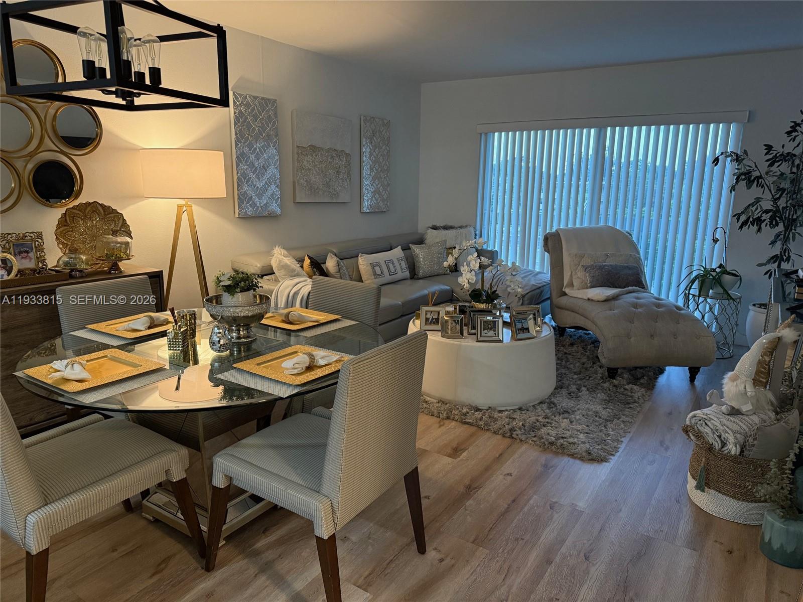 VILLAGE OF KINGS CREEK CO - Residential