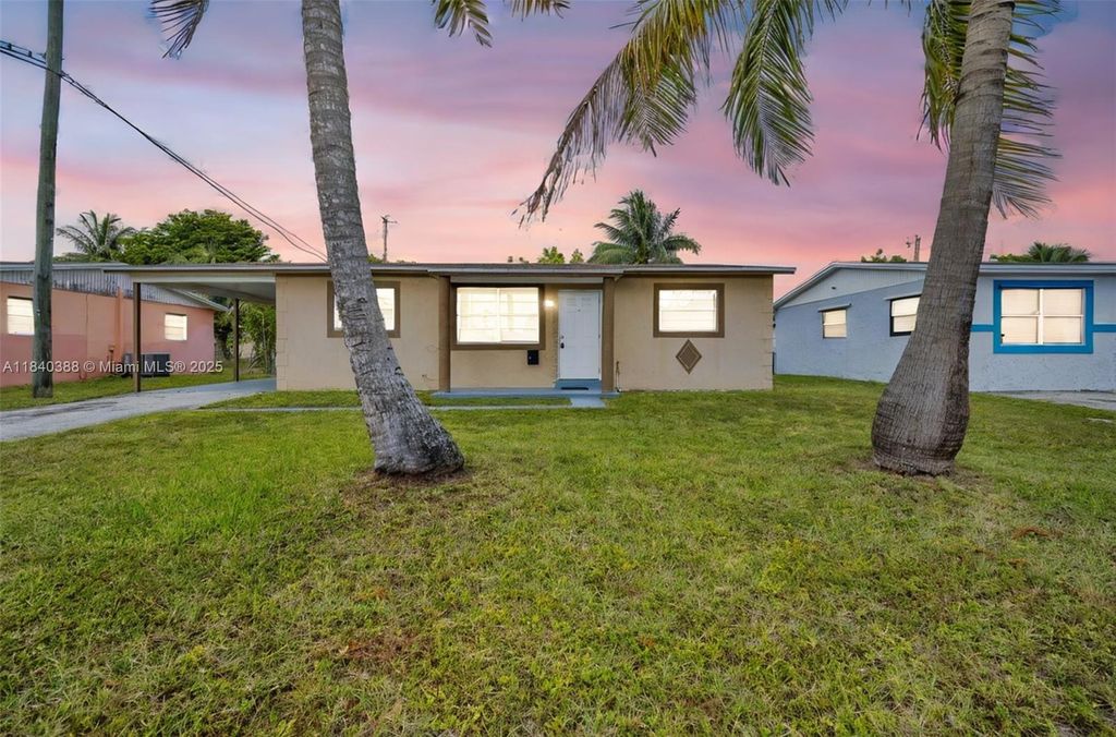 Photo of 451 SW 28th Ave, Fort Lauderdale, FL 33312 (MLS # A11840388)