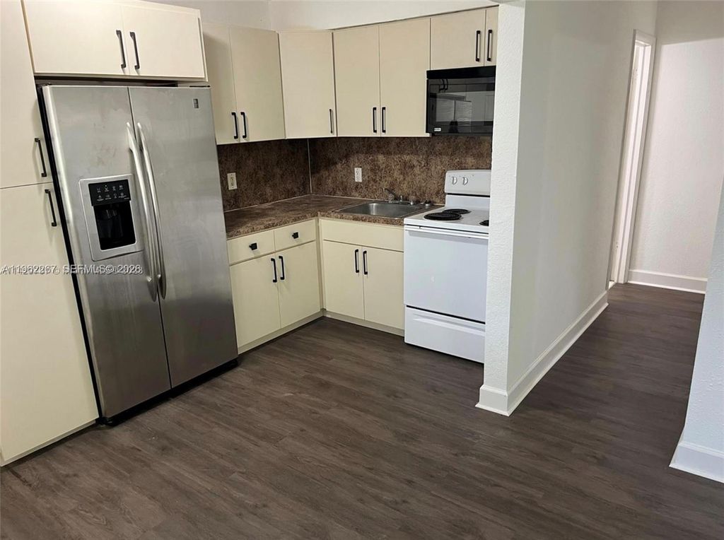 Photo of 6028 SW 27th St #R, Miramar, FL 33023 (MLS # A11962267)