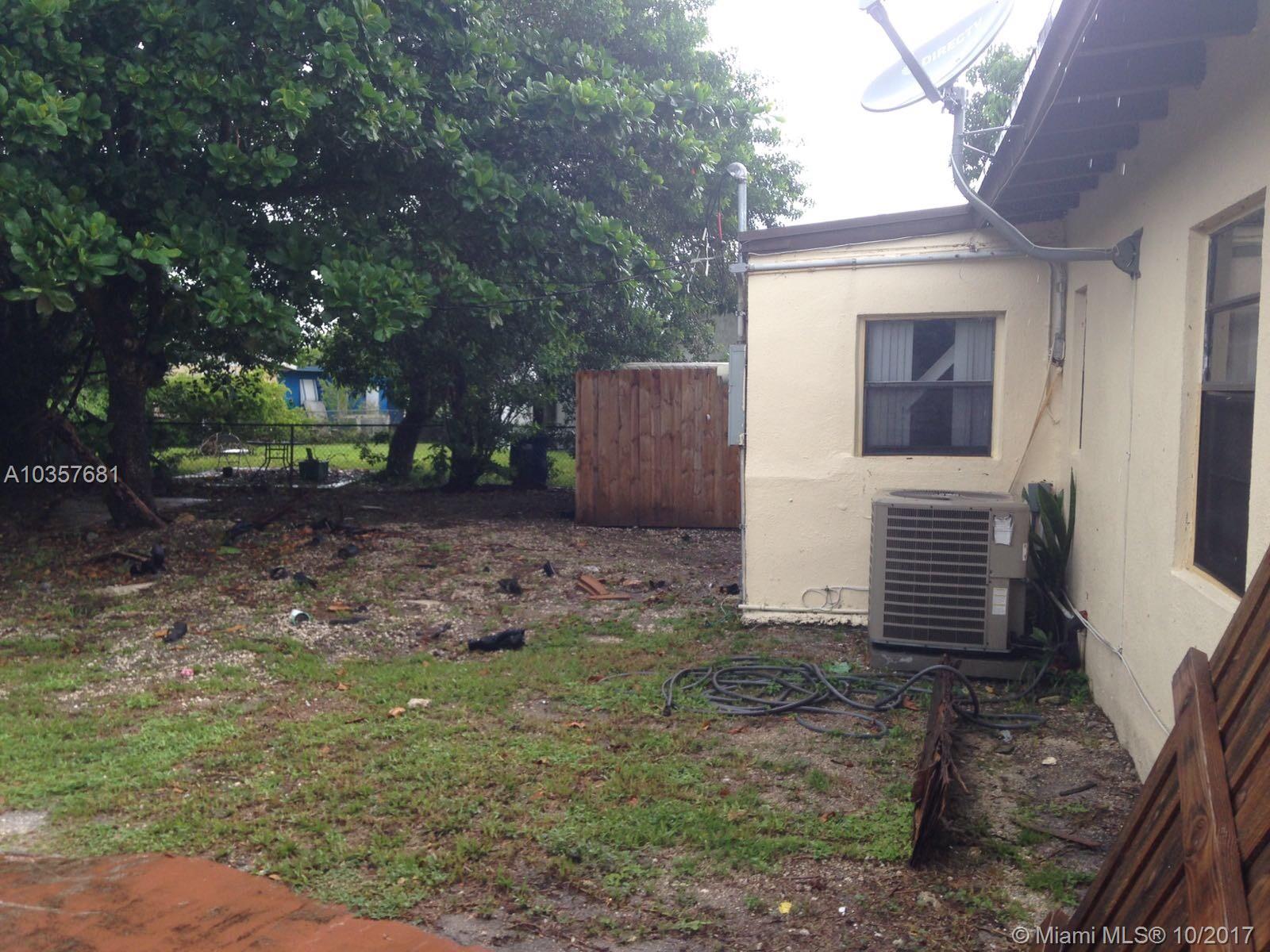 BUNCHE PARK - Residential Lease