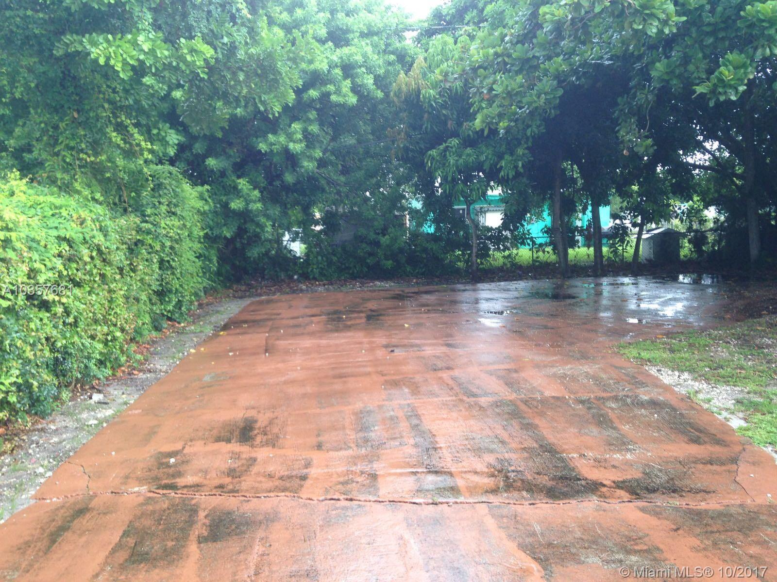 BUNCHE PARK - Residential Lease