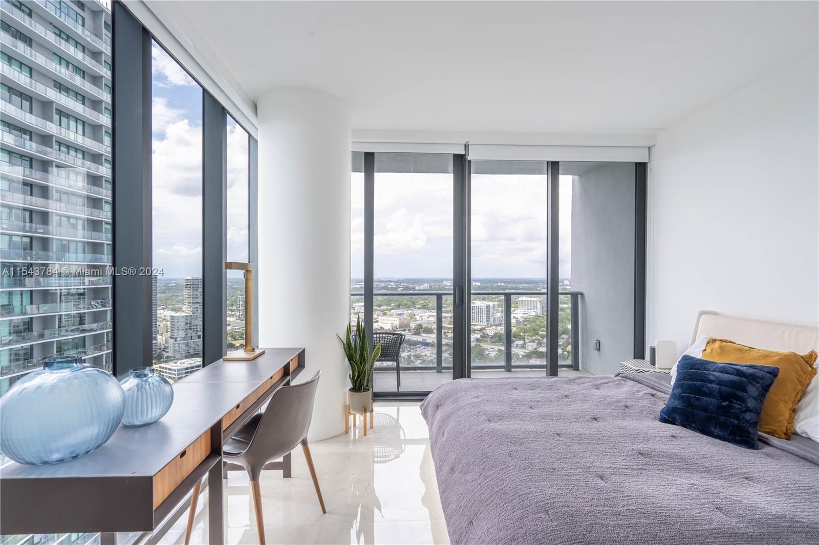 PARAISO BAY CONDO - Residential Lease