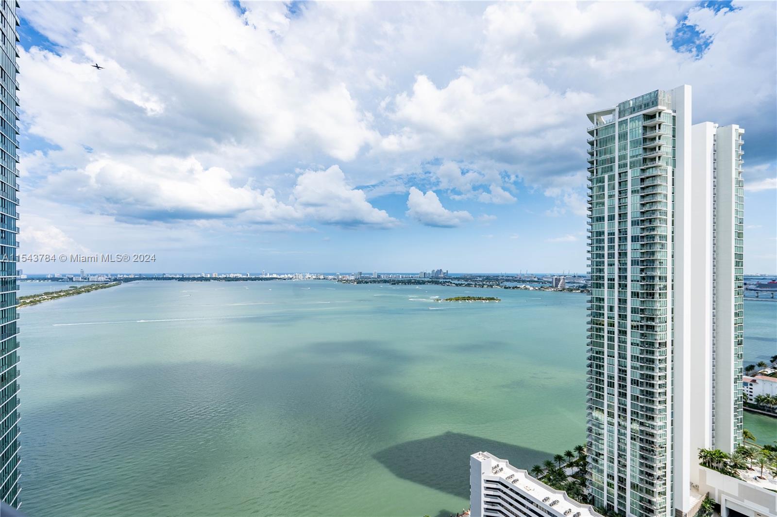 PARAISO BAY CONDO - Residential Lease