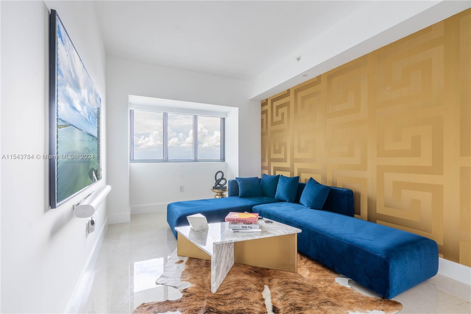 PARAISO BAY CONDO - Residential Lease