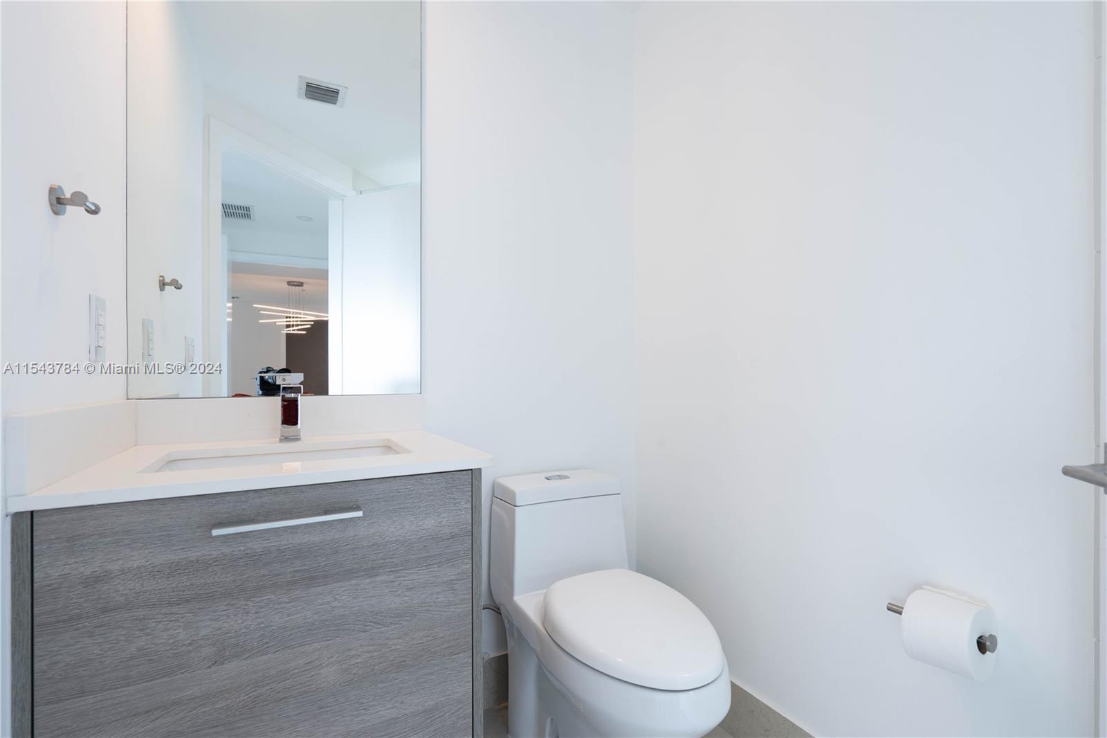 PARAISO BAY CONDO - Residential Lease