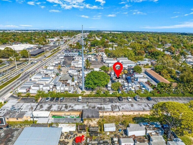 8975 NW 27th Ave