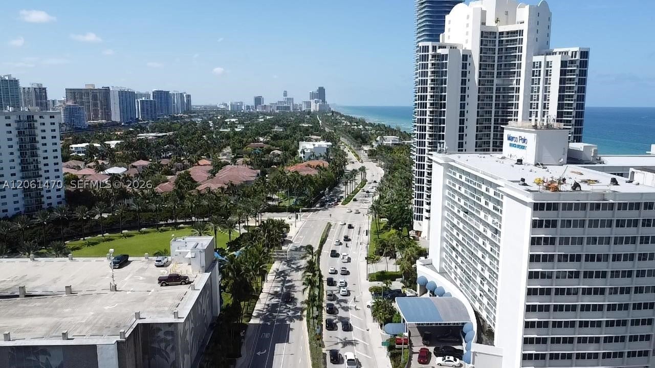 19201 Collins Ave 723