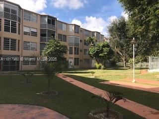 ROLLING GREEN CONDO F - Residential