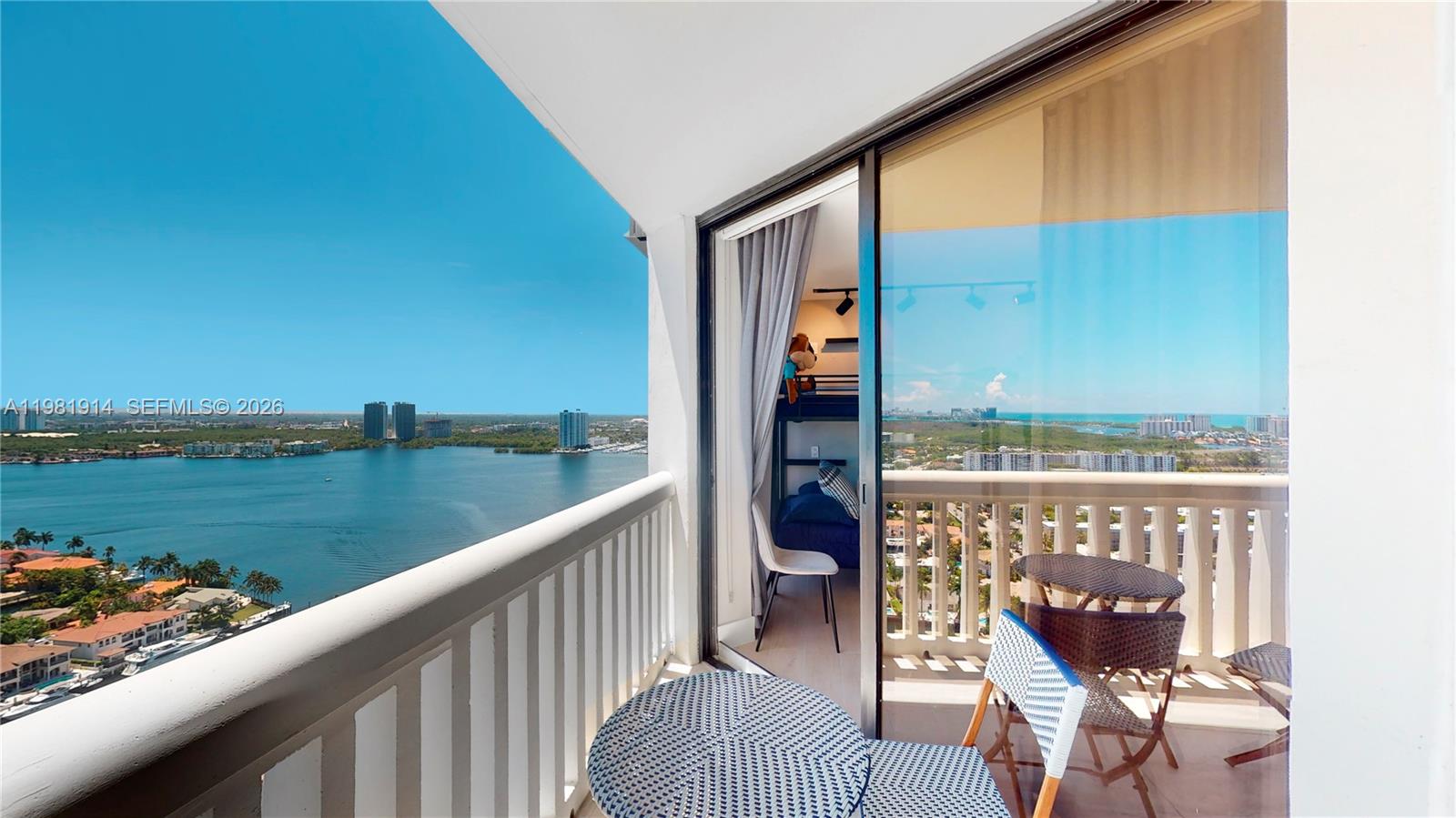 1000 ISL BLVD WILLIAMS IS - Residential