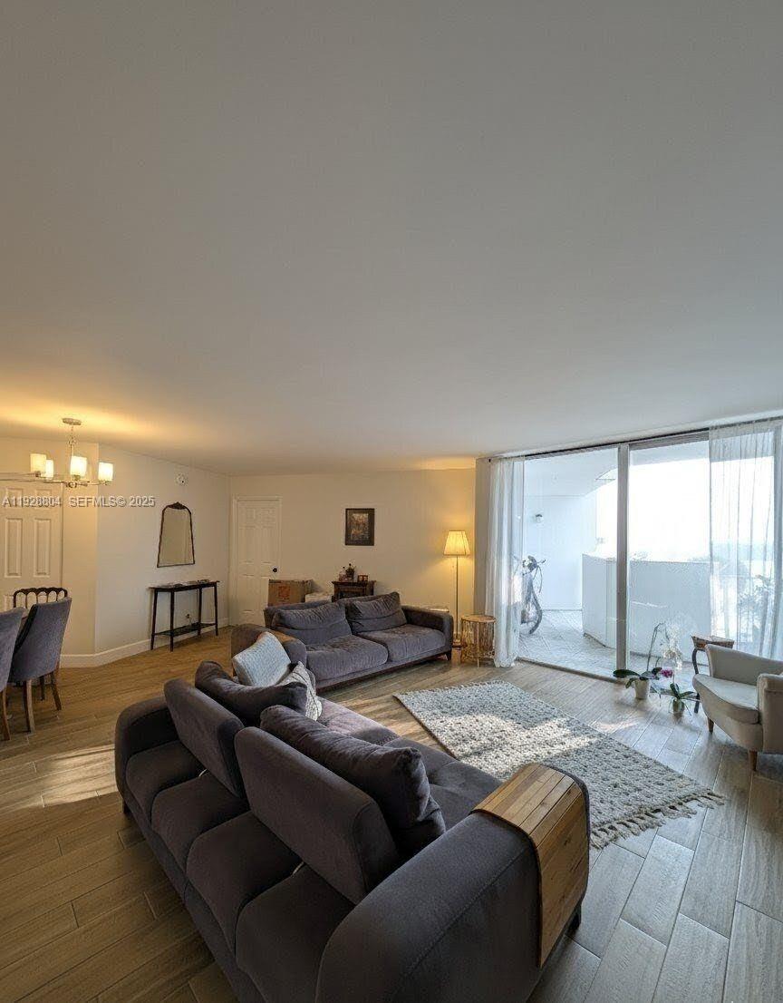 WILSHIRE CONDO - Residential Lease