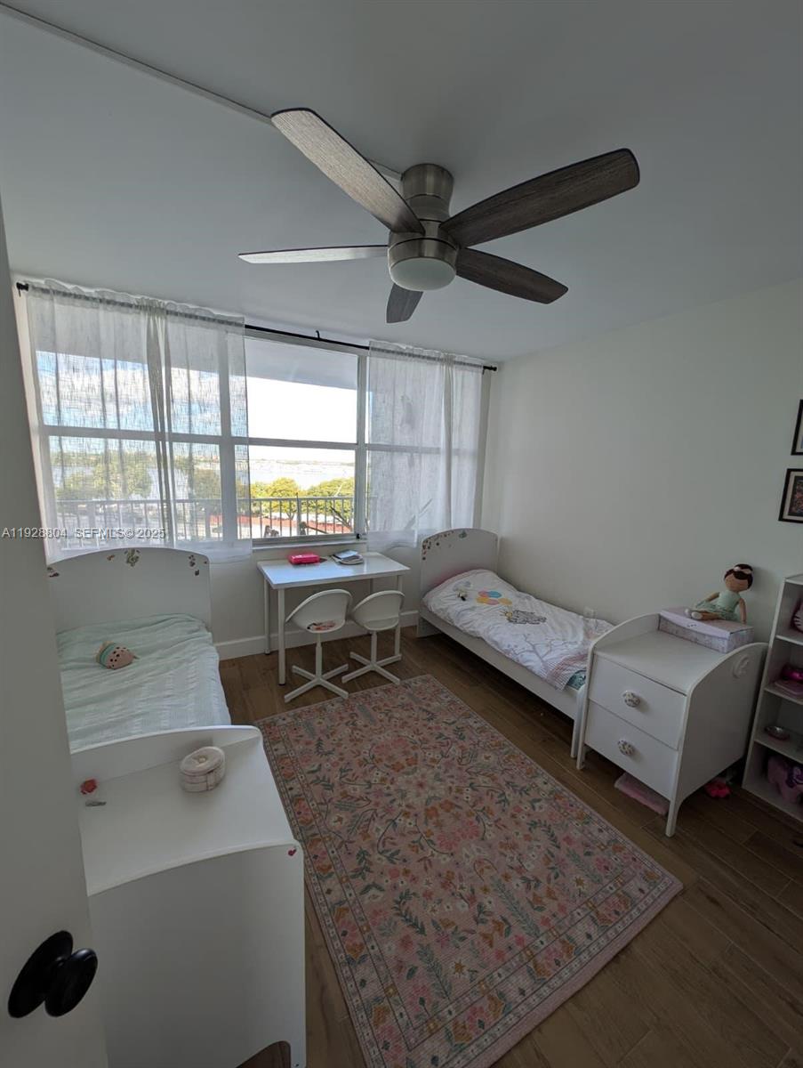 WILSHIRE CONDO - Residential Lease