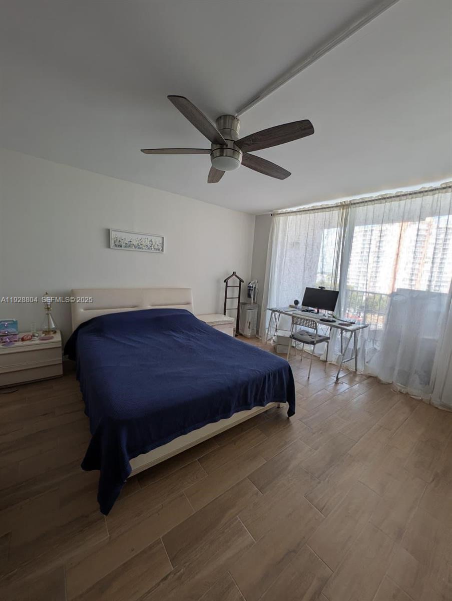 WILSHIRE CONDO - Residential Lease