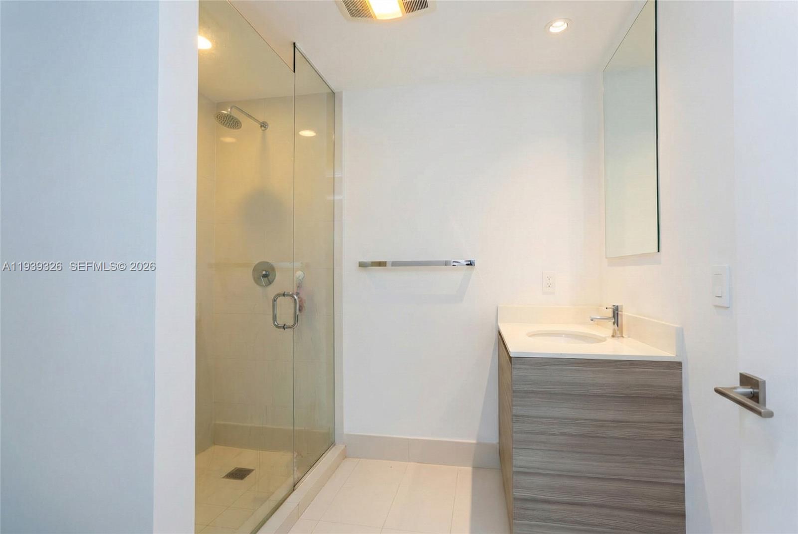 3401 MIDTOWN CONDO - Residential