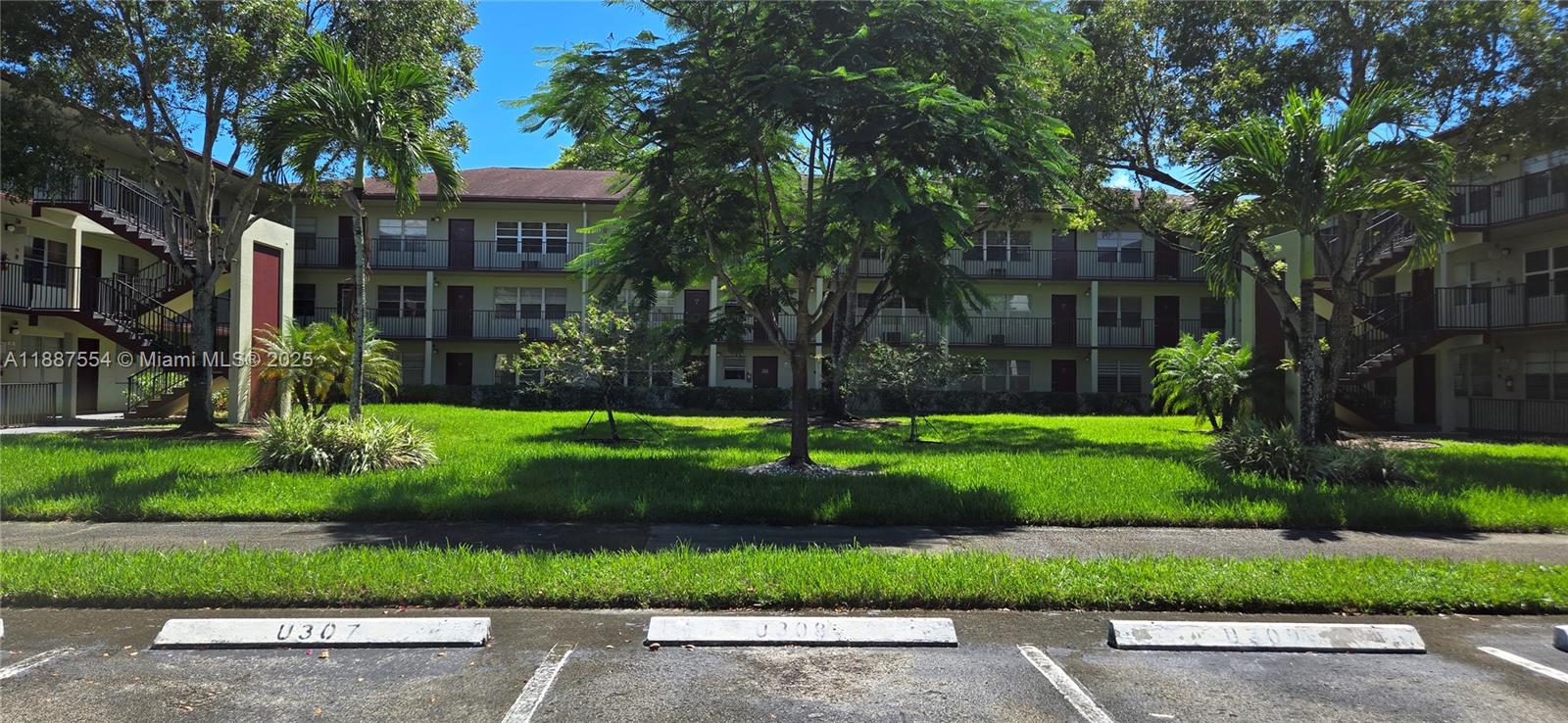 NEW HAMPTON AT CENTURY VI - Residential