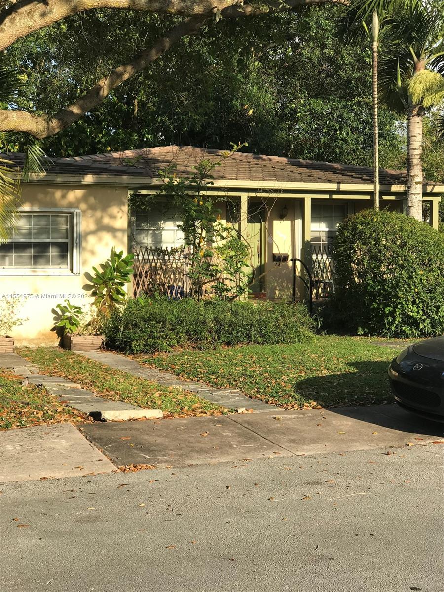 905 Tangier St St, Coral Gables, Broward County, Florida - 3 Bedrooms  
2 Bathrooms - 