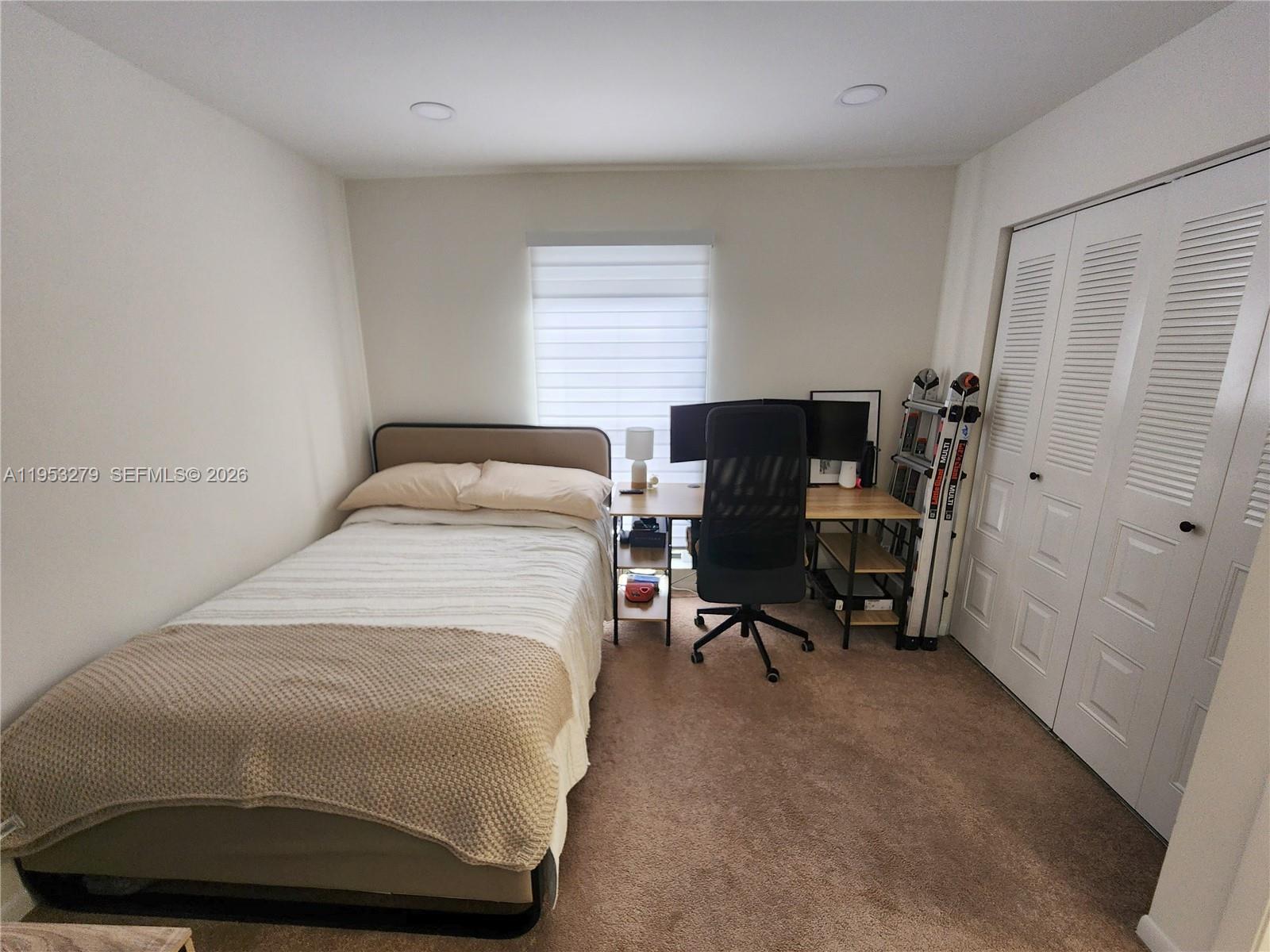 PEMBROKE LAKES SECTION EI - Residential